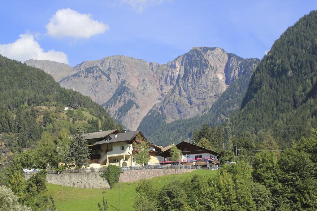 Gasthof Bundschen Sarentino ภายนอก รูปภาพ